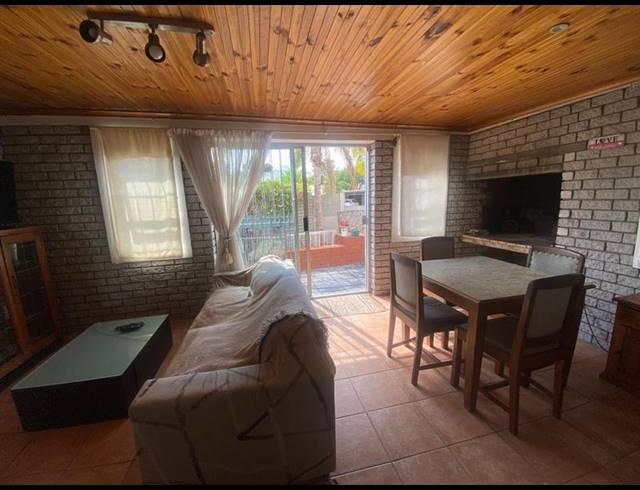 2 BEDROOM PROPERTY TO RENT IN OAKGLEN